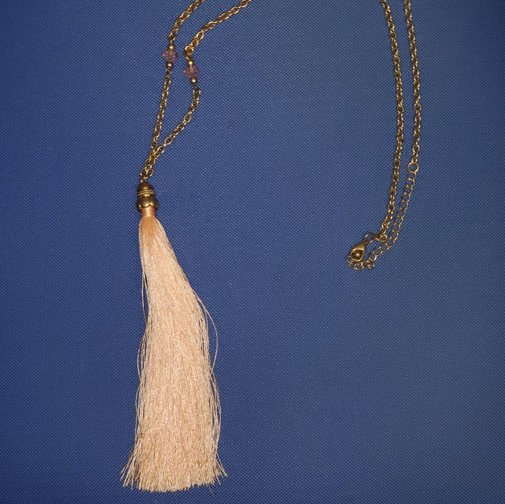 🤩BOGOFREE🤩 Pink tassel necklace on gold-tone chain